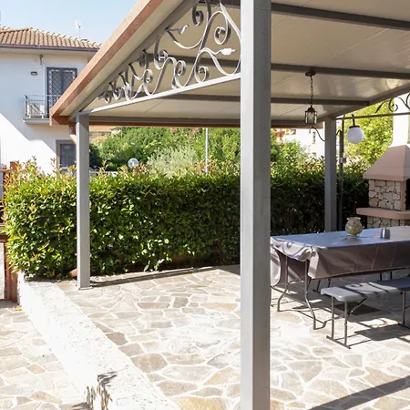 Il Rifugio Della Regina - Casa Con Patio 公寓 *