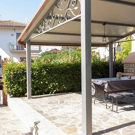 Il Rifugio Della Regina - Casa Con Patio Апартаменты