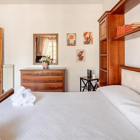 Il Rifugio Della Regina - Casa Con Patio Апартаменты *